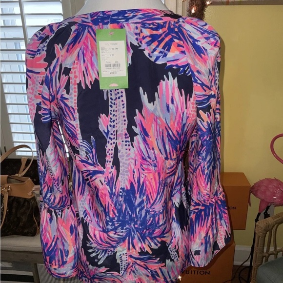 Lilly Pulitzer NWT Matilda Silk Top Bright Navy Palms Up $168 Size XXS - Picture 6 of 8
